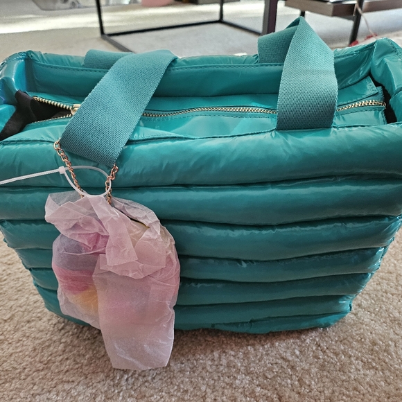 Brand new Betsey Johnson tote bag - Picture 5 of 7